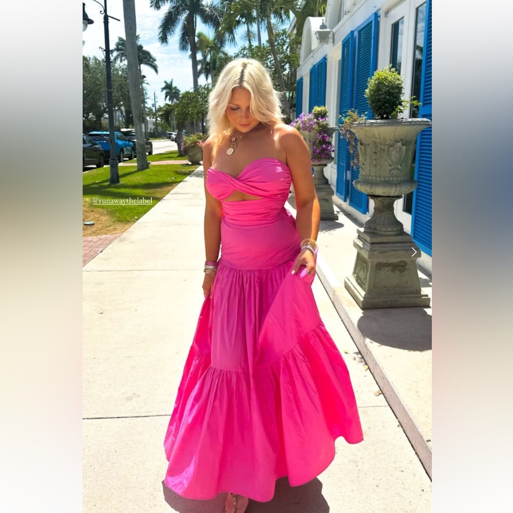 RUNWAY THE LABEL Maxi Skirt ~ Pink